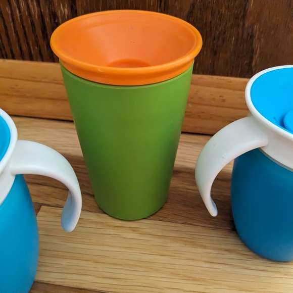 2 Munchkin Miracle 360 Trainer Spoutless Sippy Cups Lot 2 With Handles / 3rd cup - Picture 2 of 5